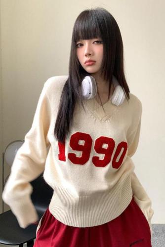 Real-life photography of new internet celebrity trendy digital design V-neck knitted sweater waist-hugging and slimming women's top