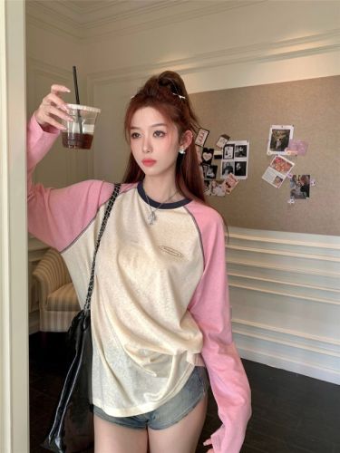 Real shots and real price~ American retro contrast printed sunscreen shirt design makes it look slim and loose long-sleeved top for women in summer