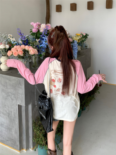 Real shots and real price~ American retro contrast printed sunscreen shirt design makes it look slim and loose long-sleeved top for women in summer