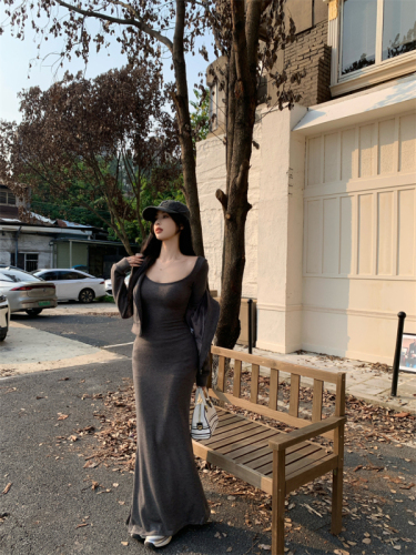 Real shot ~ Gray hooded sweatshirt, coat, knitted suit, skirt, square neck long-sleeved dress for women, autumn and winter