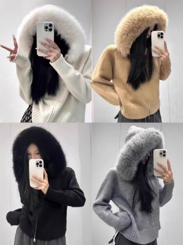 Leather Collar Hooded Sweatshirt for Women, Autumn/Winter Korean Style Slouchy Trend Quality Knit Top for Petite Figures