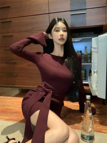 Actual shot~ Bell sleeve knitted dress for women autumn long sleeve slimming long hip skirt
