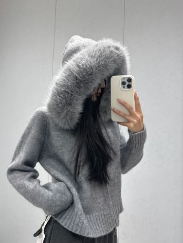 Leather Collar Hooded Sweatshirt for Women, Autumn/Winter Korean Style Slouchy Trend Quality Knit Top for Petite Figures