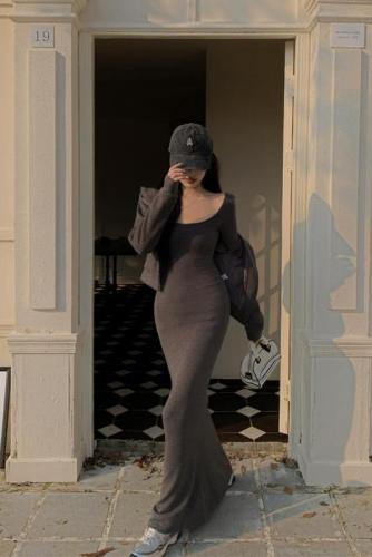 Real shot ~ Gray hooded sweatshirt, coat, knitted suit, skirt, square neck long-sleeved dress for women, autumn and winter