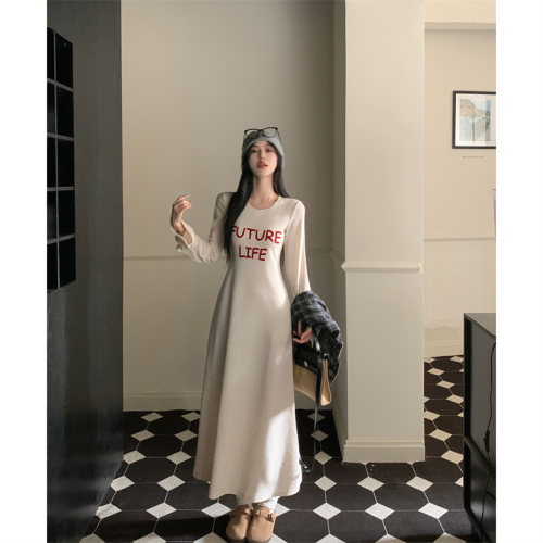 Real shot~ Letter embroidered knitted dress for women autumn 2024 new round neck long skirt with long skirt inside