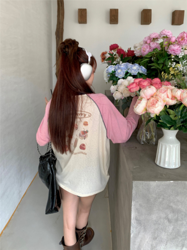 Real shots and real price~ American retro contrast printed sunscreen shirt design makes it look slim and loose long-sleeved top for women in summer