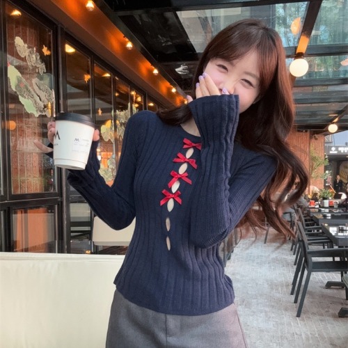 Real-life photos and real-price ~ I can't help but take a sneak peek at the new autumn and winter style design bow-cut sweater waist top