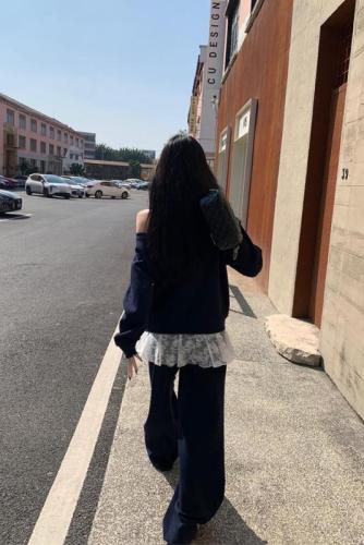 Real-life shots and real price~slanted neck sweatshirt casual pants suit New off-shoulder top loose pants with lace suspender shirt