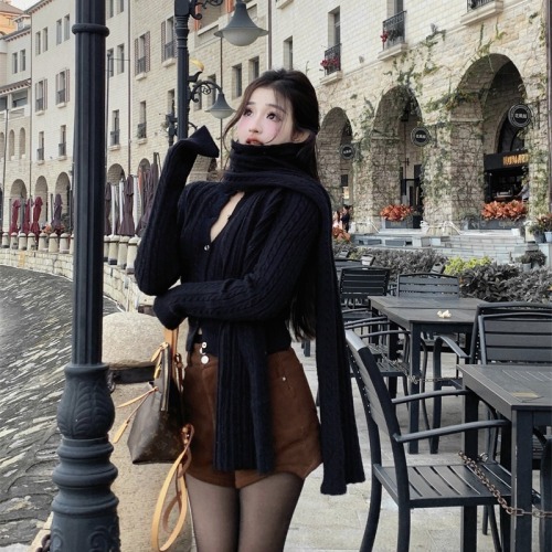 Real-life shots and real price~Twig scarf, black and gray slim short style, thick sweater and cardigan for women, autumn and winter long-sleeved knitted sweater