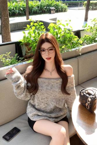 Real shots and real price~ Moonlight Waltz, lazy hot girl one-shoulder top, floral knitted thick sweater