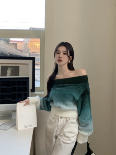 Real-life photos and real-price ~ Various ways to wear gradient color one-shoulder knit tops soft and high-end feel lazy and off-shoulder sweater