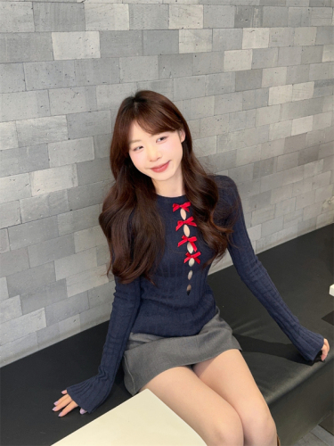 Real-life photos and real-price ~ I can't help but take a sneak peek at the new autumn and winter style design bow-cut sweater waist top