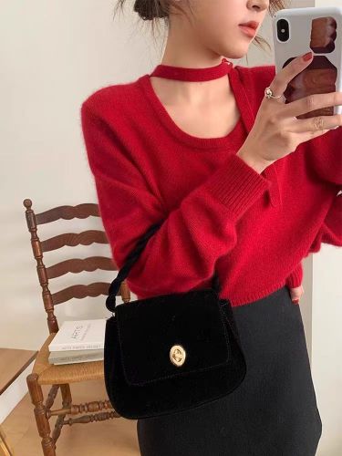 New Year Red Long-Sleeve Hooded Christmas Knitted Sweater with Neck Hang Design, Soft and Plush Wool Sweater, Elegant and Versatile Casual Cardigan