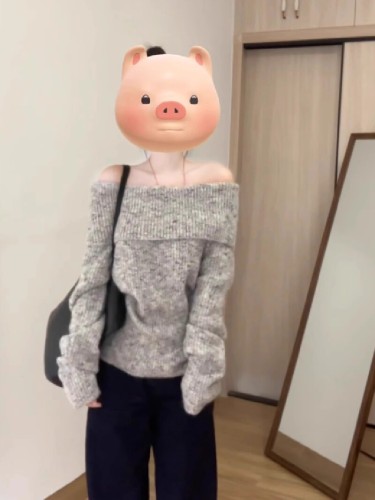 Korean Sweet and Spicy One-Shoulder Sweater, Denim Jeans, Autumn/Winter New Relaxed and Lazy Style Loose Shoulder Knit Set