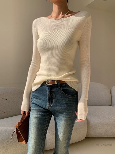 Women's beige long-sleeved knit top, 2025 new design, slimming and stylish basic top for autumn and winter