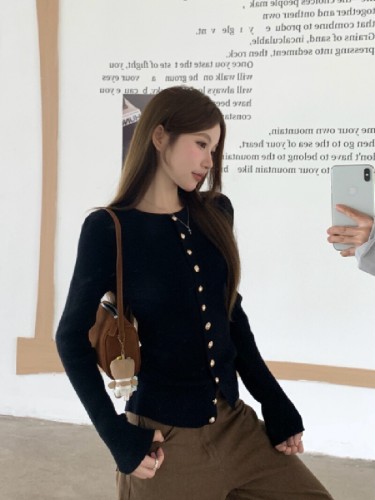 Photographed High-End Personality Long-Sleeve Knit Cardigan Women's 2025 New Arrival Black Top
