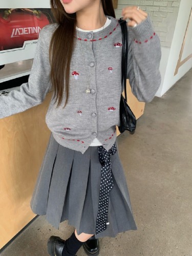 Real shot of mushroom embroidered round neck slim sweater jacket loose knitted cardigan for women
