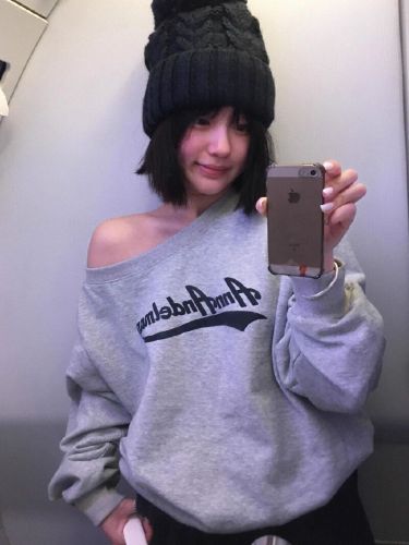 Official image imitating cotton and artificial cotton composite - thin 310g, lined 400g, oblique collar one-shoulder shoulder-revealing printed women's hoodie