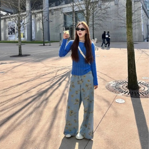 Wide-leg women's jeans 2025 autumn new wash distressed floral high-waisted loose slimming straight-leg drop-crotch pants