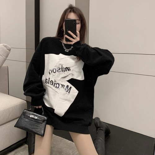 Women's Round Neck Sweatshirt 2025 New Hip-Hiding Medium Length Autumn Black Early Autumn
