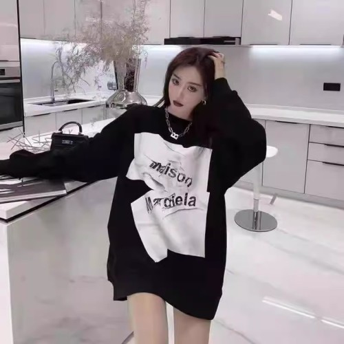 Women's Round Neck Sweatshirt 2025 New Hip-Hiding Medium Length Autumn Black Early Autumn