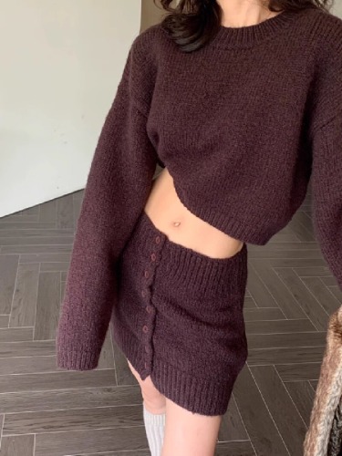 Women's Two-Piece Set: Korean Dongdaemun Autumn/Winter Short-Sleeve Thick Knit Cardigan and Pencil Skirt