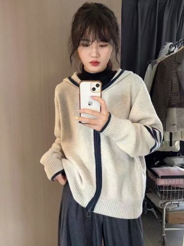 Women's Knit Hooded Cardigan Jacket, Spring 2025 New Korean Style Lazy Wind Sweatshirt Soft Velvet Zipper Top