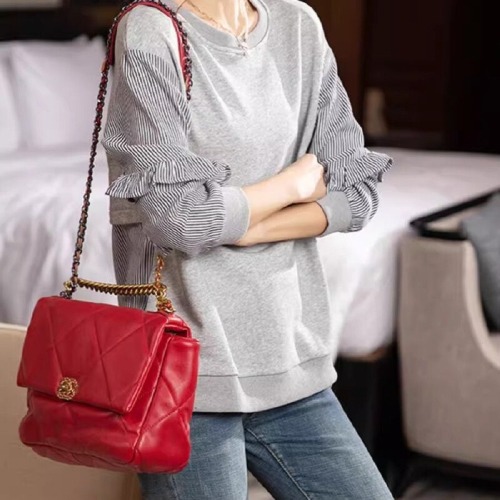 Women's Round Neck Sweatshirt for Spring and Autumn/Winter 2025, New, No Hat, Fashionable, Small Figure, Stylish Top