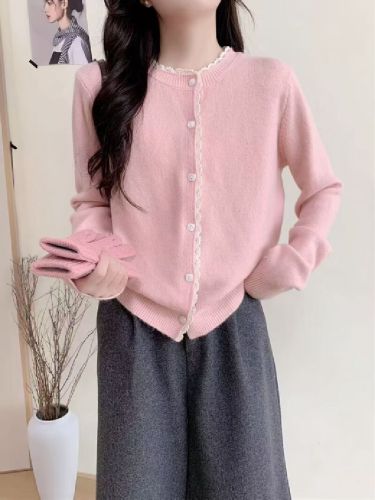 Korean-style early autumn atmosphere knit sweater for women, loose floral edge, lazy outerwear top