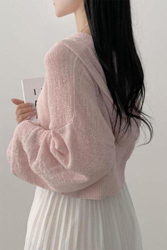 Real shot Korean version of lazy style thin short ice silk loose solid color lantern sleeve hooded long sleeve cardigan knitted sweater