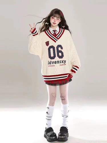 American retro v-neck pullover sweater for women in autumn and winter outfits lazy style design loose contrasting sweater top