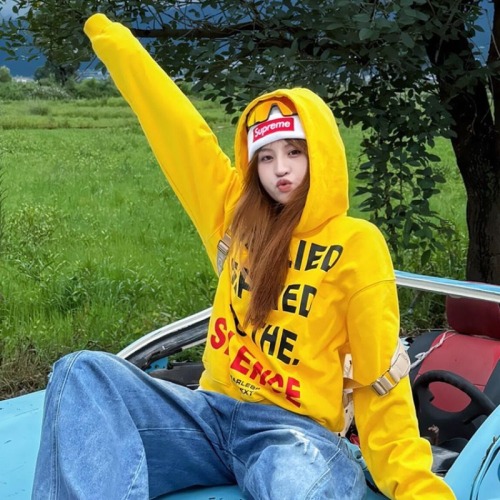 Cotton and Polyester Blended Milk Fiber 320g Vintage American Letter Print Hooded Sweatshirt for Women - Autumn/Winter
