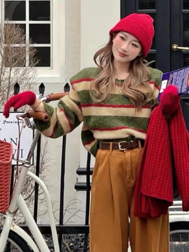Women's Striped Knit Sweater 2025 New Spring and Autumn Season Casual Chic Unique Top