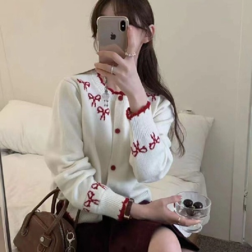 Women's Round Neck Knit Cardigan Top 2025 Korean Version Spring and Autumn New Arrival Butterfly Knot Embroidered Sweater Outerwear Short