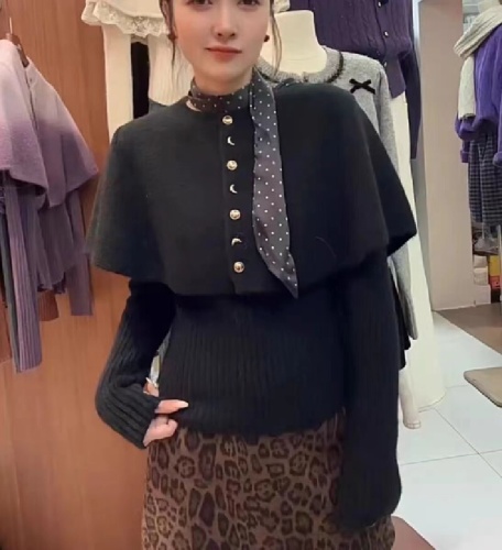 French retro polka dot ribbon crew neck cloak cardigan knitted sweater soft and warm women's winter two-piece set