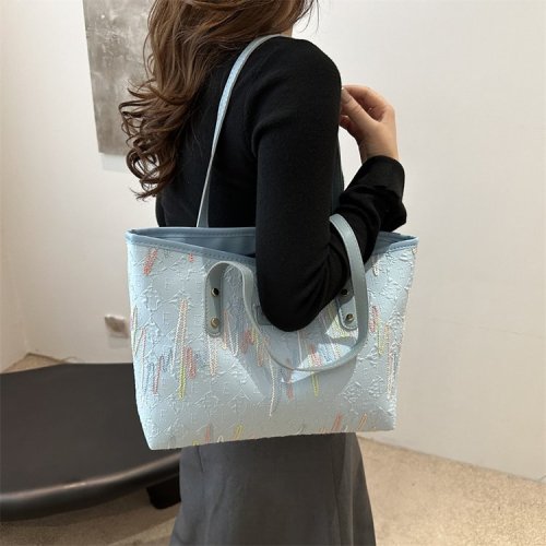 Bag autumn women's versatile tote bag new casual shoulder bag popular soft bag wholesale this year