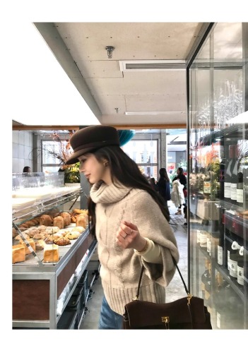 2025 Fall/Winter Lazy-Style Cape High-Neck Cable-Knit Outerwear Knit Sweater Coat – Single Piece
