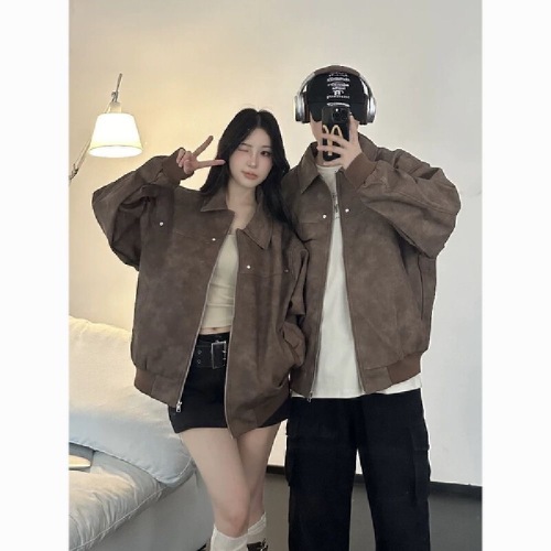 New Spring/Autumn Brown PU Jacket 2025, Korean-style American-retro chic lapel design—perfect for couples and trendy female students.