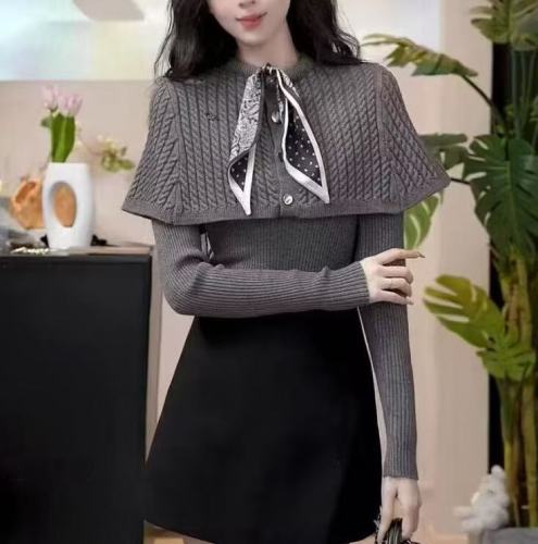 Korean Dongdaemun French Crochet Scarf Collar Tie Cape Shawl Women's V-Neck Sweater Set of Two