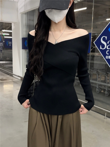 Crossed V-neck Fitted Striped Knit Sweater One-shoulder Women's Top