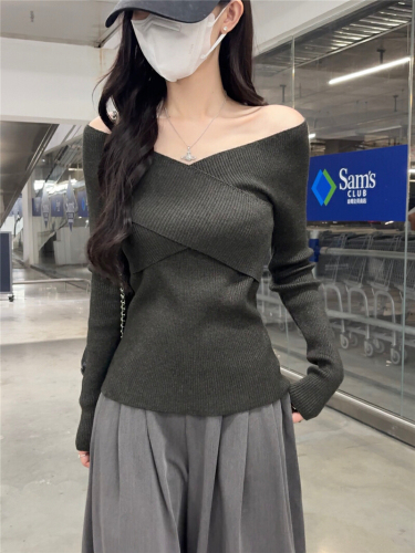 Crossed V-neck Fitted Striped Knit Sweater One-shoulder Women's Top