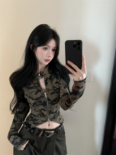 Photo-shoot~ Retro Spice Collar Zipper Camo Long Sleeve Women's T-Shirt Design-Sensitive Unique Slimming Short-Sleeve Top