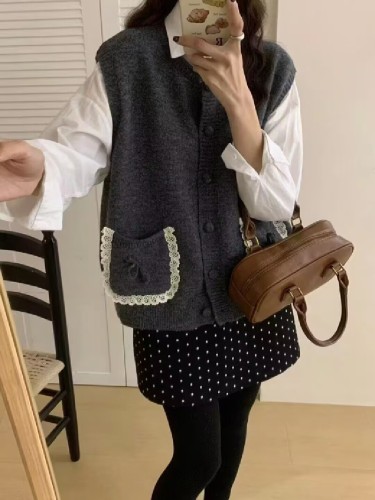 2025 Pocket Design Cardigan Lace Women's Versatile Splicing Round Neck Sweater Top Knitted Vest Vest