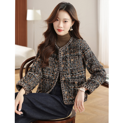 Real-shot Chanel-style coat for women, 2025 autumn/winter new collection—short tweed top perfect for petite figures with a chic, French-inspired, ladylike vibe
