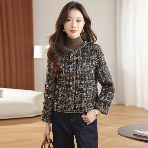 Real-shot Chanel-style coat for women, 2025 autumn/winter new collection—short tweed top perfect for petite figures with a chic, French-inspired, ladylike vibe