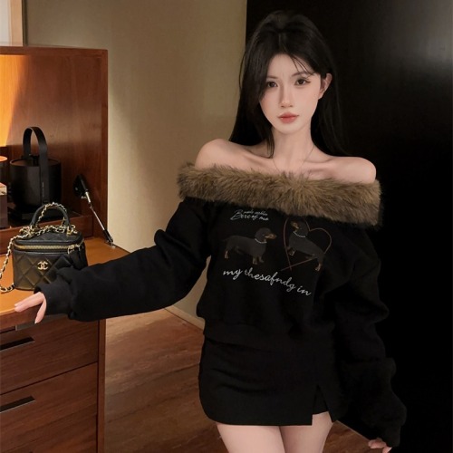 Photographed~ Cute Vintage American Dog Hoodie, Thin Off-the-Shoulder Top with Plush Collar, Contrast Sloping Sleeve T-Shirt