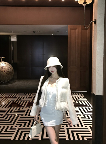 Photographed~Little Chanel-style high-end woolen coat for women, new autumn and winter heavy industry splicing feather short coat