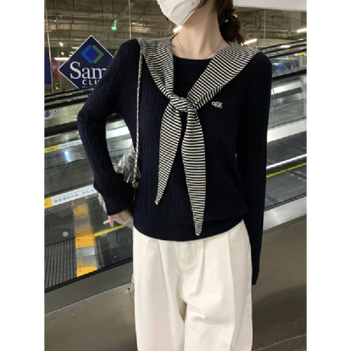 Real-shot Autumn/Winter Korean-style Cable-Knit Embroidered Crew-Neck Shawl Two-Piece Set: Andy Velvet Knitted Base Layer Top & Sweater