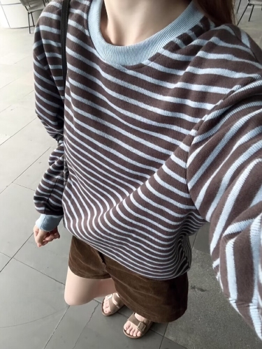 Korean College Style Collared Striped Knit Sweater for Women, Autumn/Winter Retro, Versatile Color Contrast Loose Pullover Top Trendy