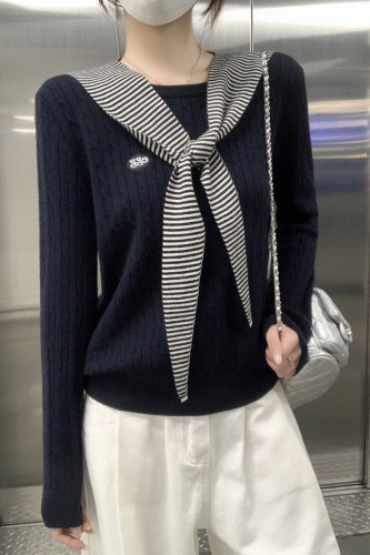 Real-shot Autumn/Winter Korean-style Cable-Knit Embroidered Crew-Neck Shawl Two-Piece Set: Andy Velvet Knitted Base Layer Top & Sweater